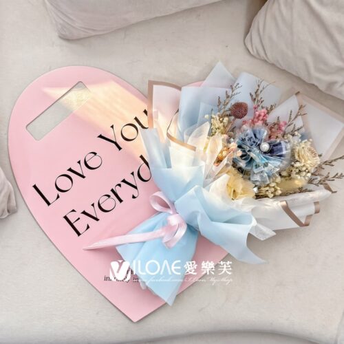 藍沁晨語<br><span style="font-size: 18px;">A04 康乃馨款(不含3張現金)</span>